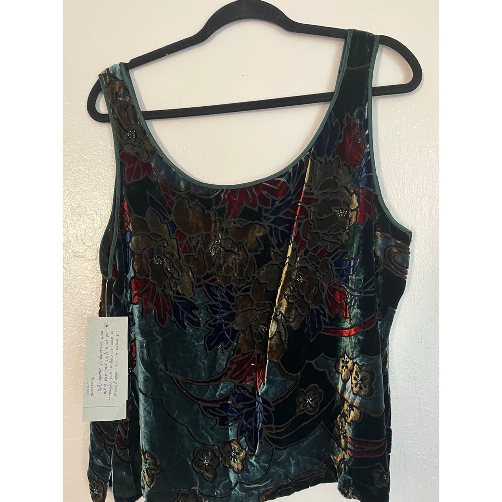NWT XL dark green velvet top